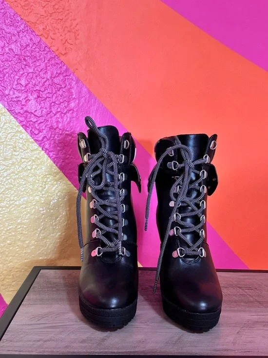 DKNY Black Leather Lace-Up Ankle High Heeled Boots Women's 6.5 - Picture 10 of 14